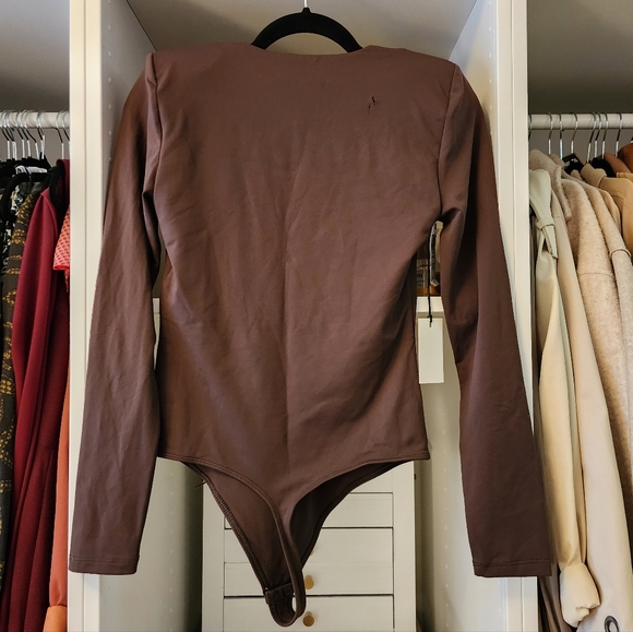 NWT Aritzia Bodysuit - Picture 2 of 8